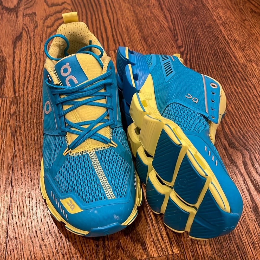 Women’s sneakers CloudFlyer sz.7